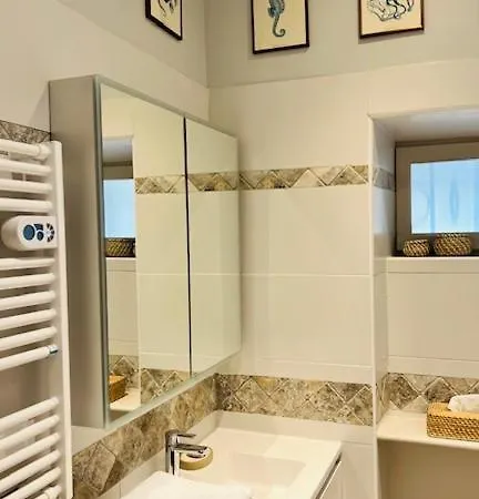 Apartment One Bedroom In The South Ardeche *